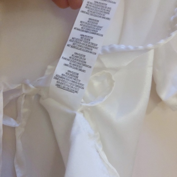 NASTY GAL 'NO STRING SATIN CROPPED BLOUSE' - Picture 12 of 14